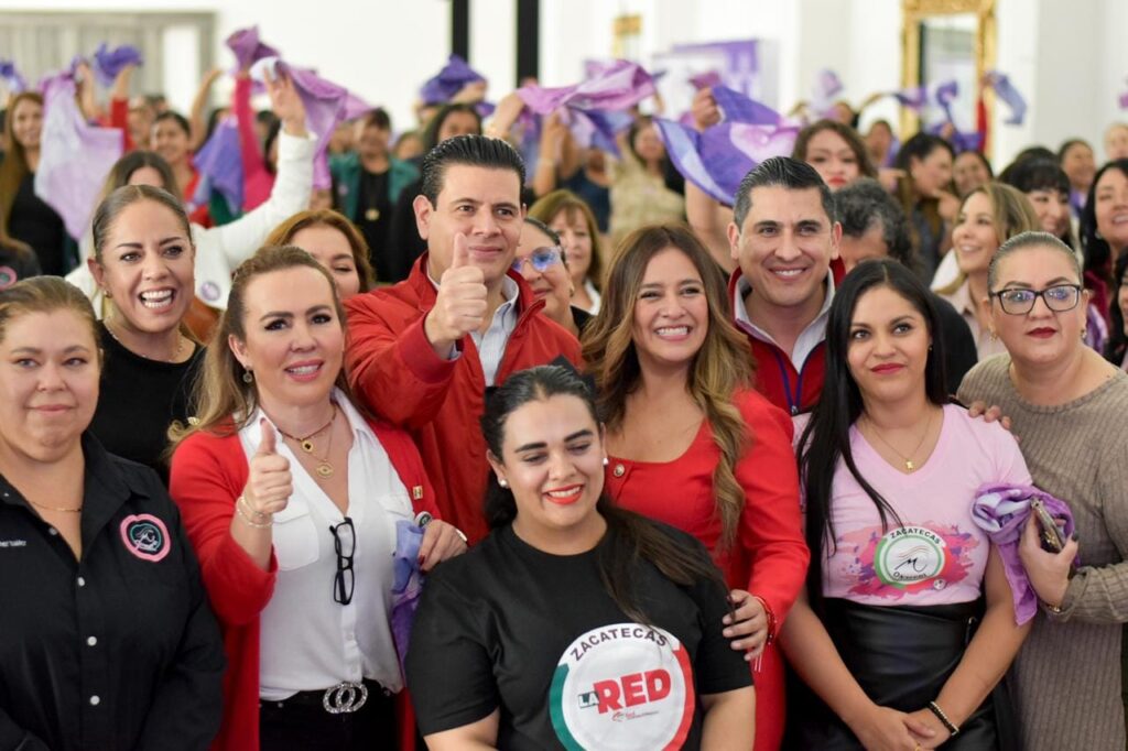 MIGUEL ALONSO Y PRESIDENTA NACIONAL DEL ONMPRI INAUGURAN CAPACITACIÓN PARA MUJERES