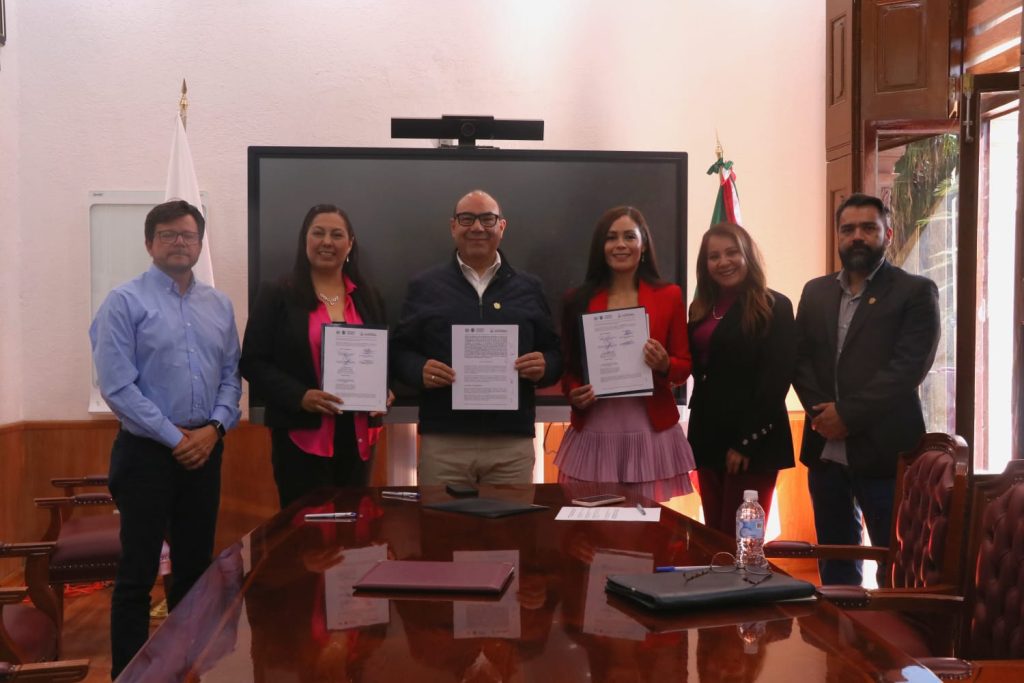 La CDHEZ y la UAZ firman convenio para la promoción de los derechos humanos