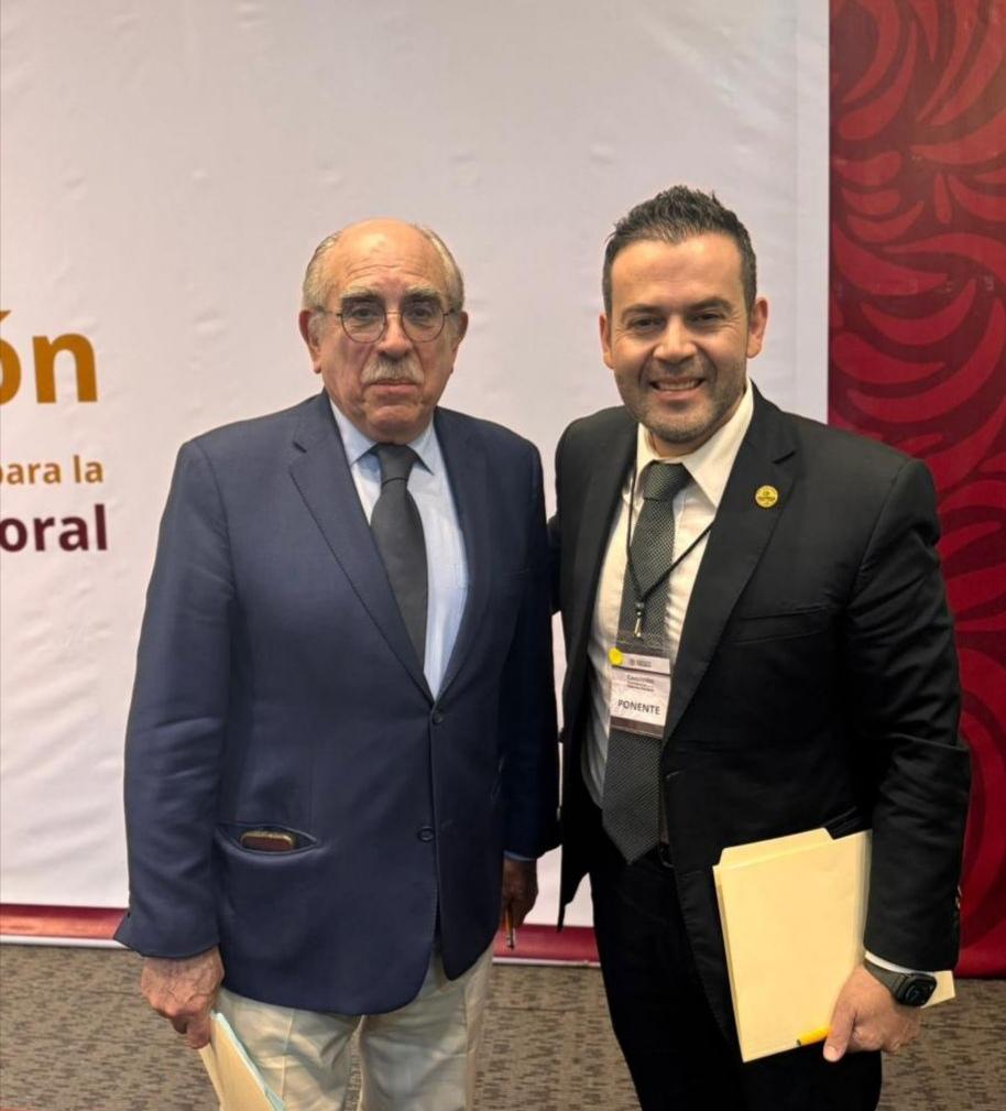 COMISIÓN PRESIDENCIAL RECIBE PROPUESTA DE ULISES MEJÍA PARA VOTO DIRECTO DE LA COMUNIDAD MIGRANTE