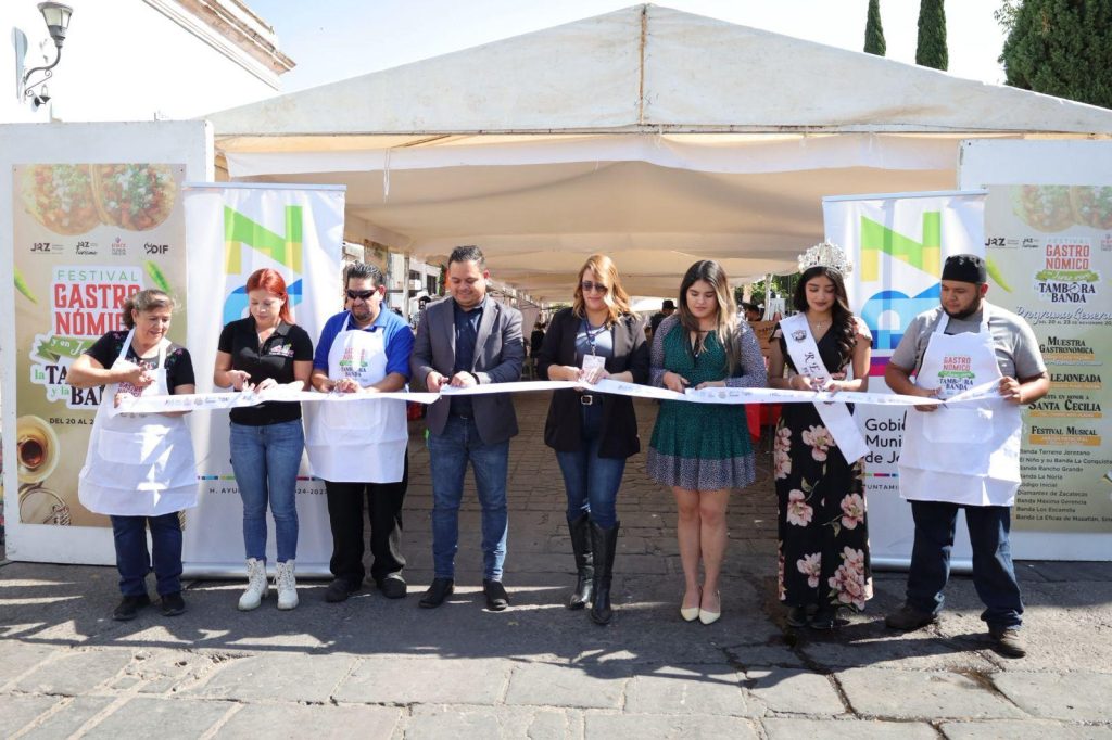 ¡GASTRONOMÍA, BANDA Y TAMBORAZO EN JEREZ!