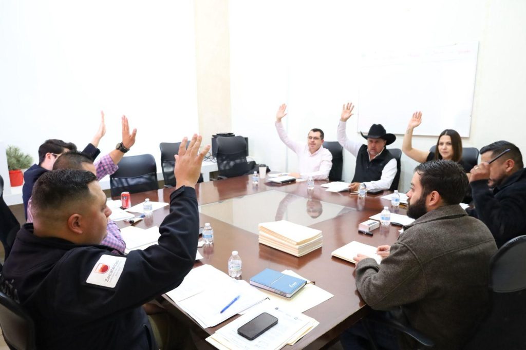 RODRIGO UREÑO ENCABEZA SESIÓN DEL CONSEJO DE HONOR Y JUSTICIA