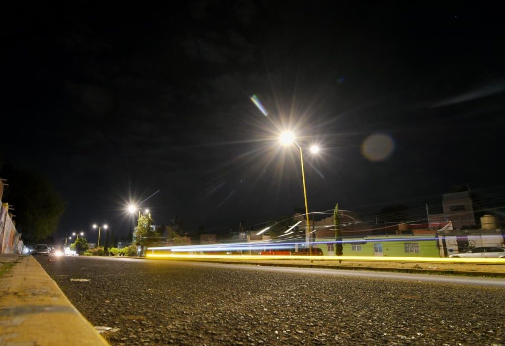 Da Pepe Saldívar mantenimiento integral nocturno a luminarias y camellones de Guadalupe