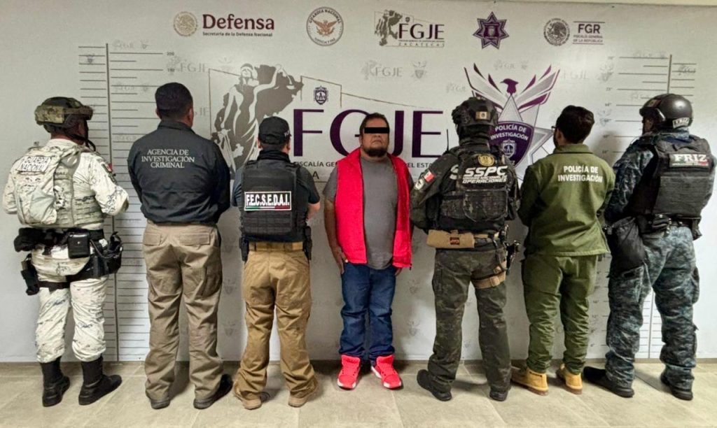 FGJEZ INFORMA DETENCIÓN DE SERVIDOR PÚBLICO 