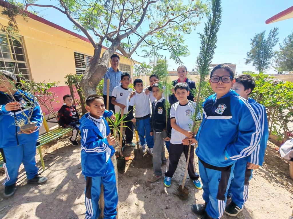 Llega programa de reforestación de Pepe Saldívar a Ojo de Agua y Villas de Guadalupe