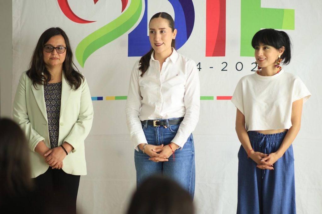 DIF DE JEREZ E INMUJE SE CAPACITAN EN LOS NUEVOS TIPOS DE VIOLENCIA CONTRA LA MUJER